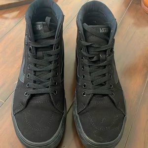 Women’s Vans Sz 9